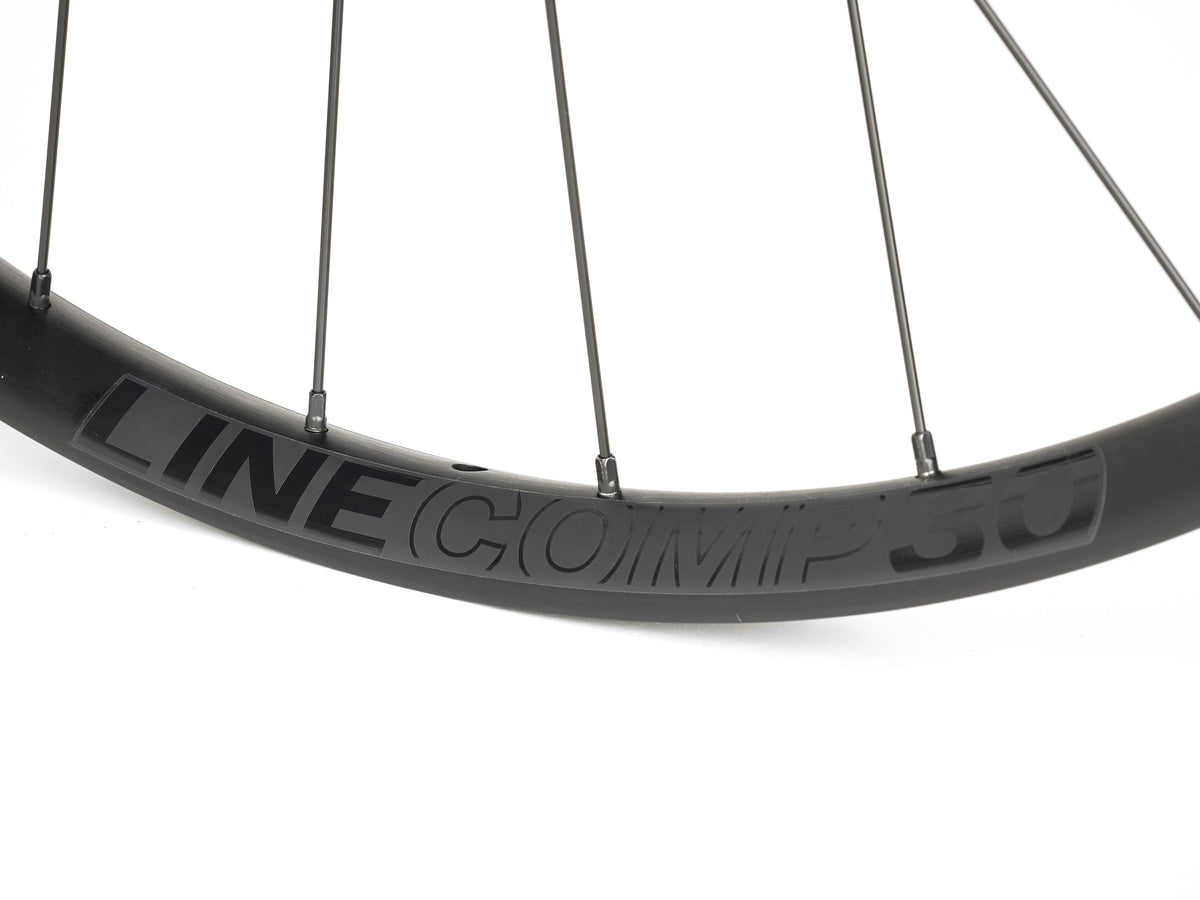 Bontrager Takakiekko Line Comp 30 TLR Boost XD 29