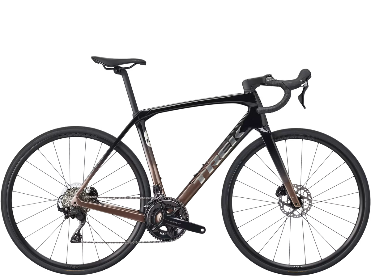 Trek Domane SL 5 Gen 4 – maantiepyörä, Shimano 105 12-vaihteinen