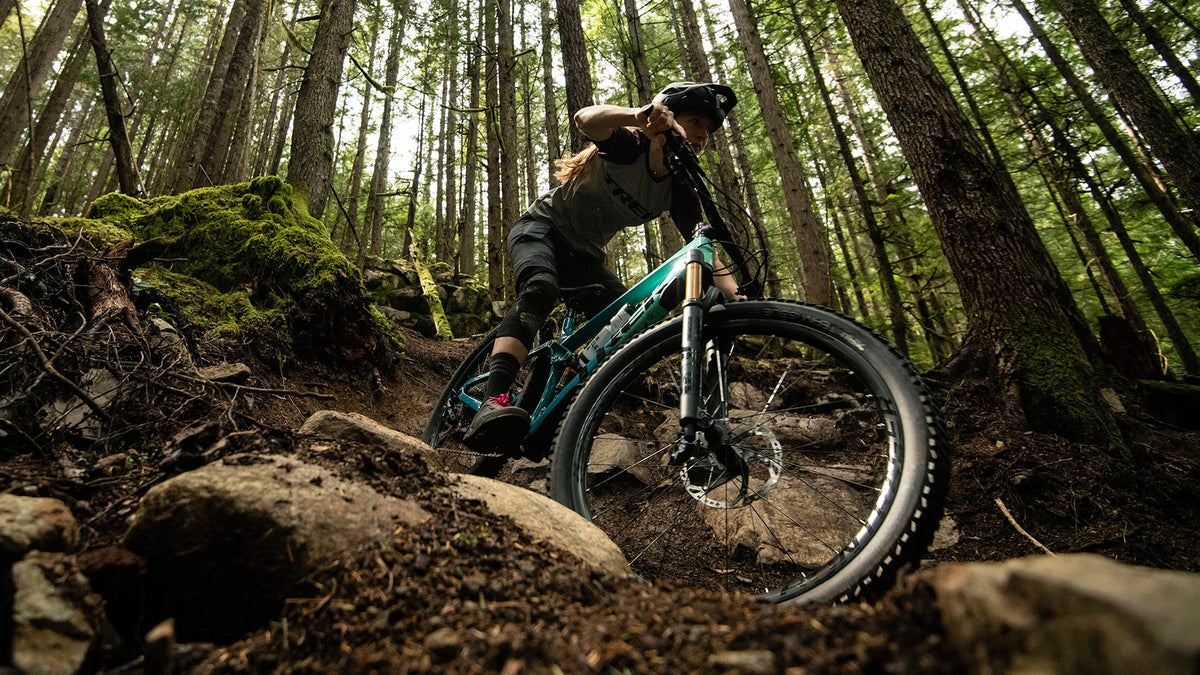 Trek Fuel EXe 9.8 GX AXS – sähkömaastopyörä, 50 Nm, 360 Wh